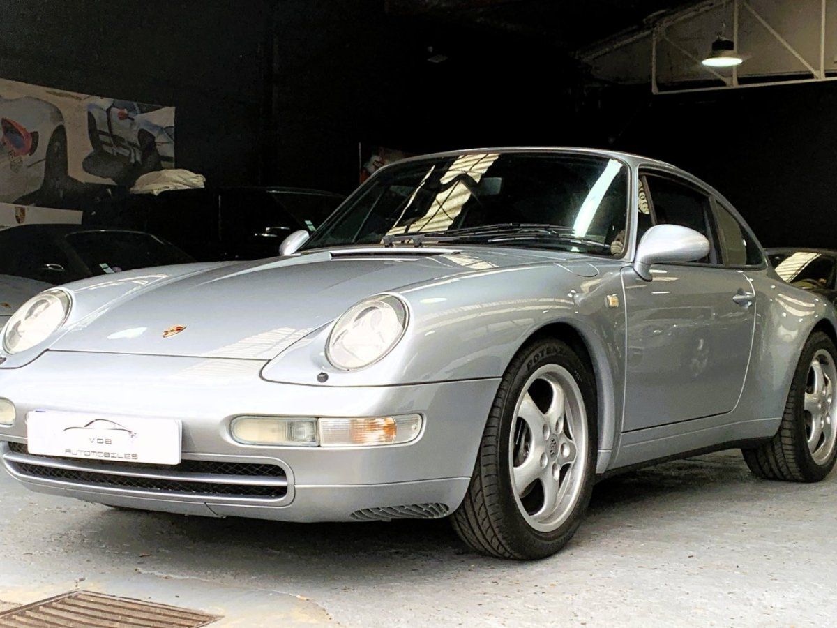 Porsche 993 Carrera 1994 — vue avant trois-quarts (1)