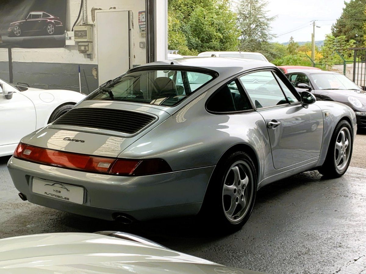 Porsche 993 Carrera 1994 — vue arriere trois-quarts (10)