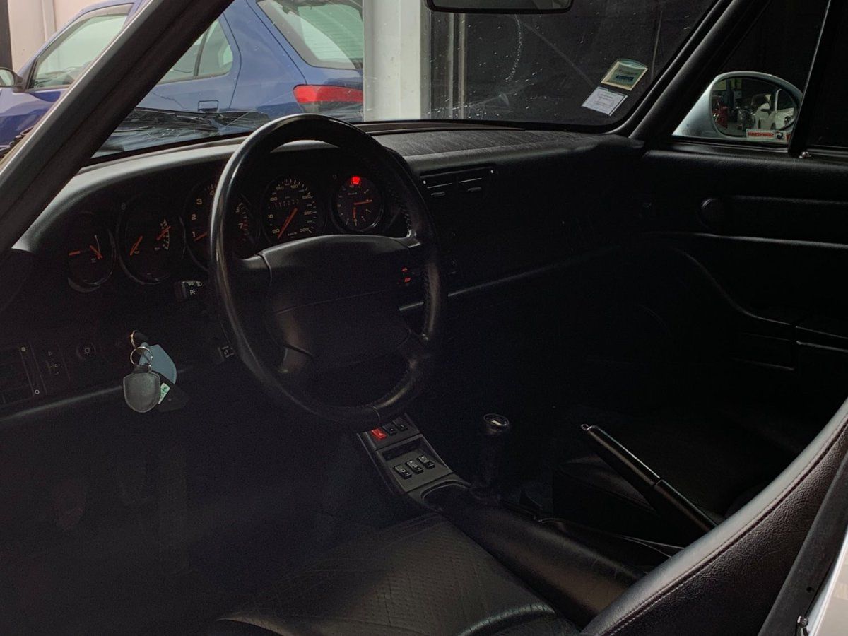 Porsche 993 Carrera 1994 — habitacle (20)