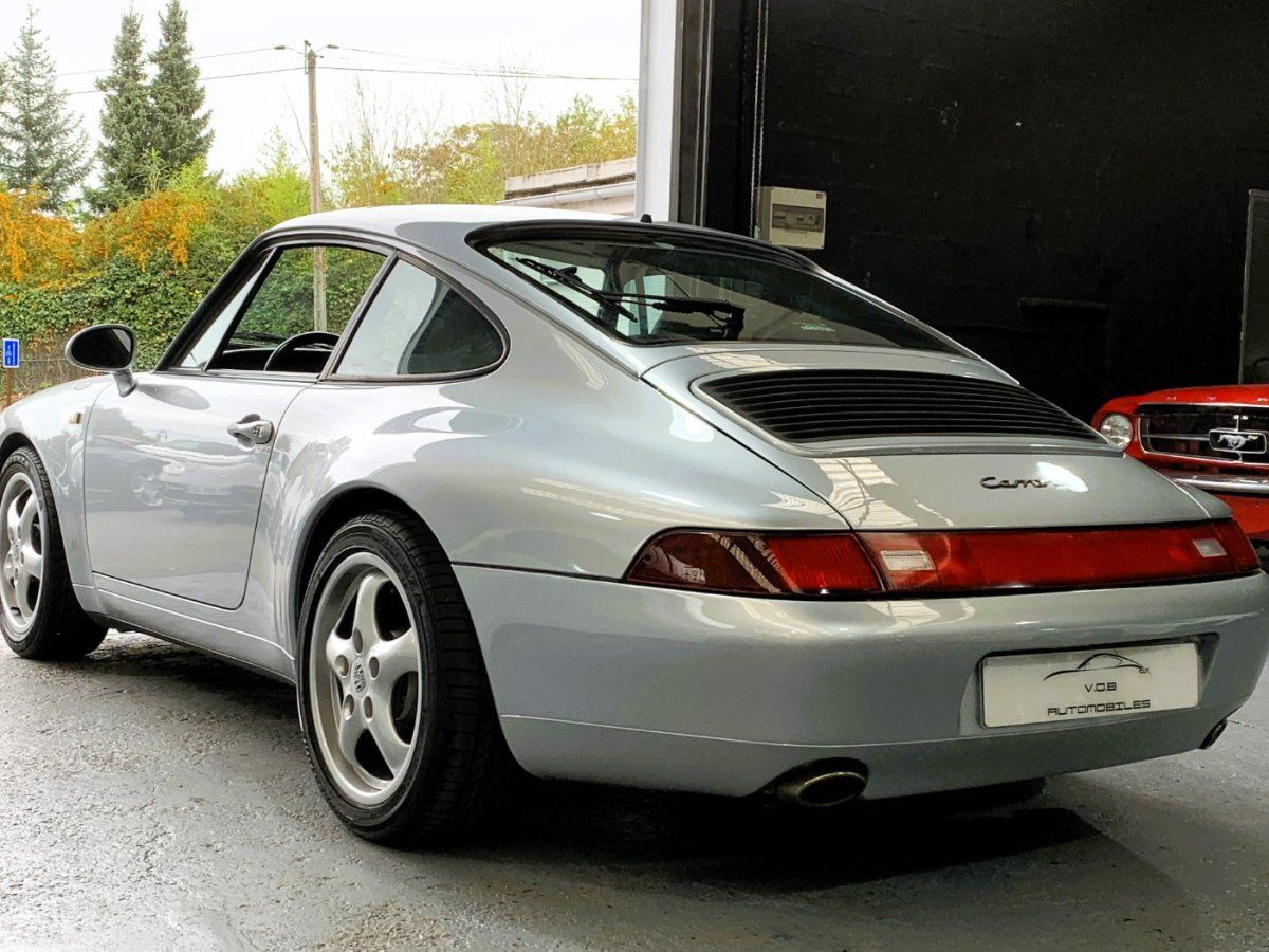 Porsche 993 Carrera 1994 — vue arriere trois-quarts (8)