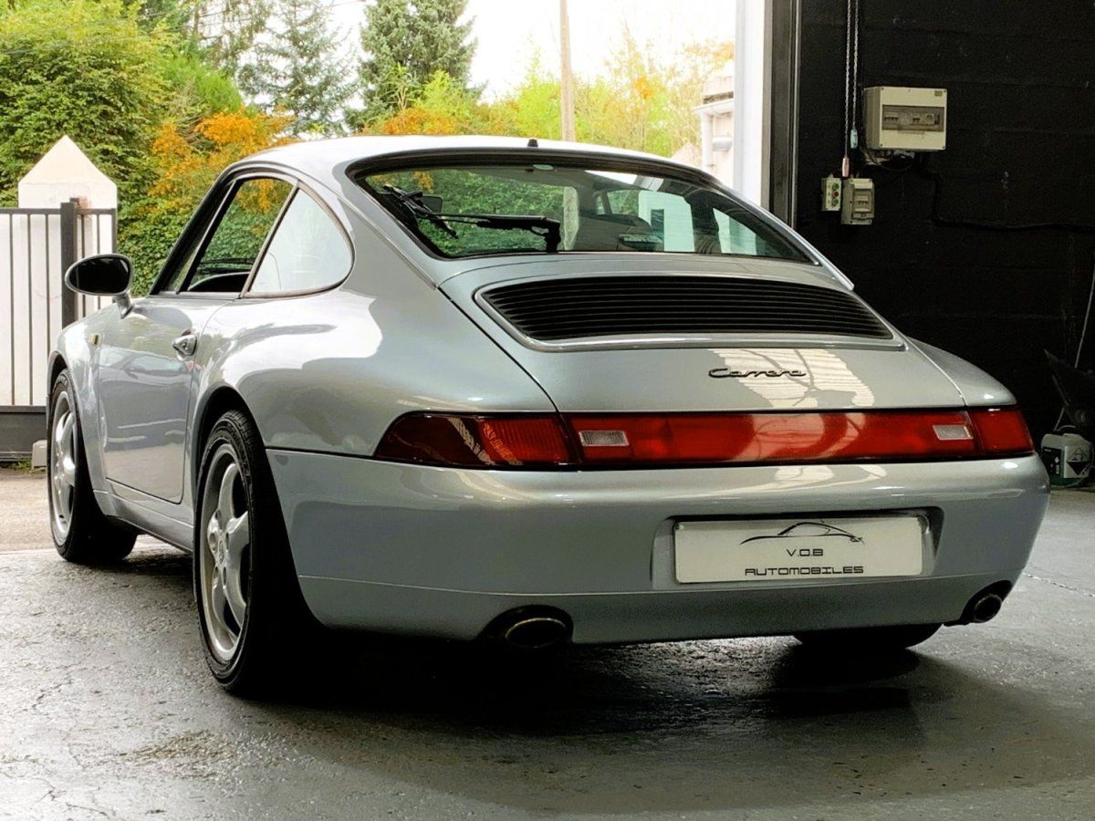 Porsche 993 Carrera 1994 — vue arriere trois-quarts (9)