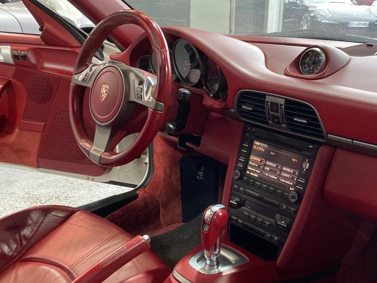 Porsche 997 Carrera 2009 — habitacle (19)