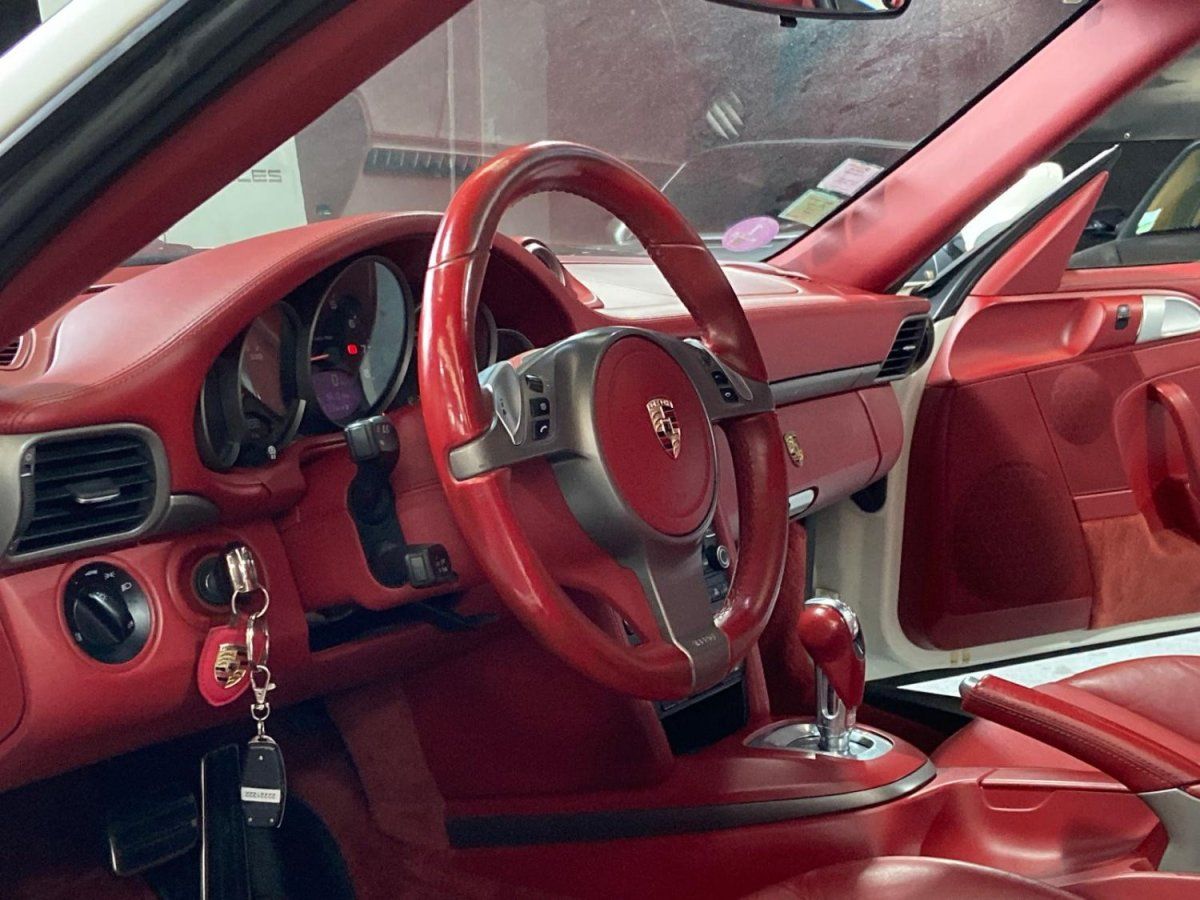 Porsche 997 Carrera 2009 — habitacle (22)