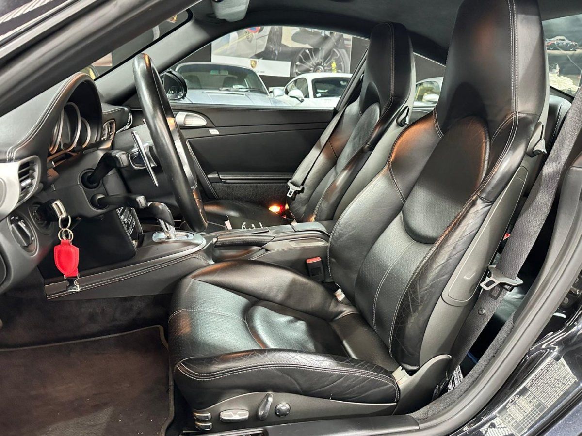 Porsche 997 Carrera 4S 2009 — sieges (27)