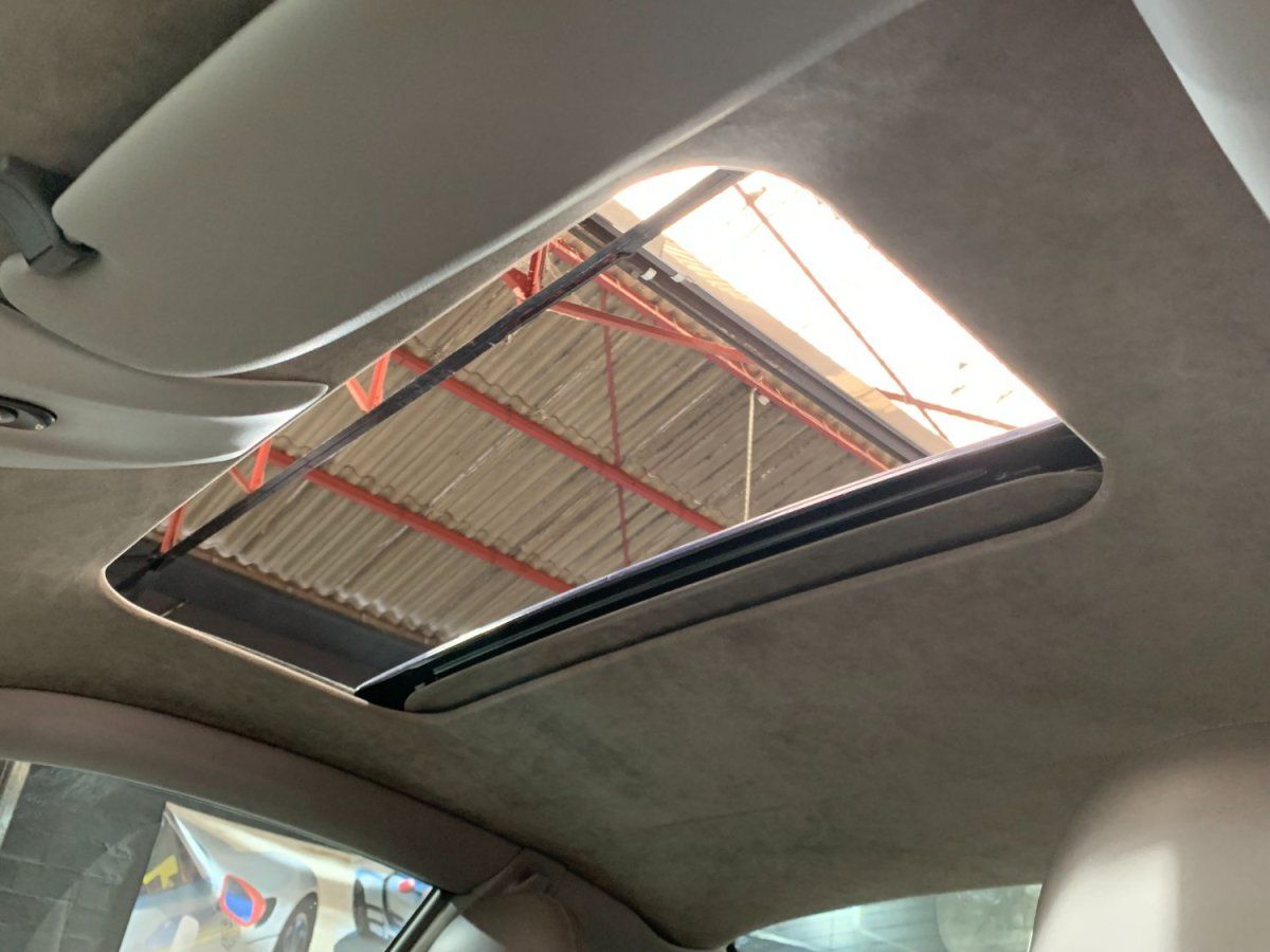 Porsche 997 Carrera 4S 2005 — detail interieur (35)