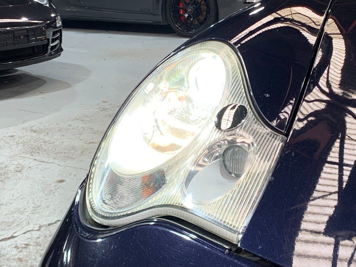 Porsche 997 Carrera 4S 2005 — detail avant (13)