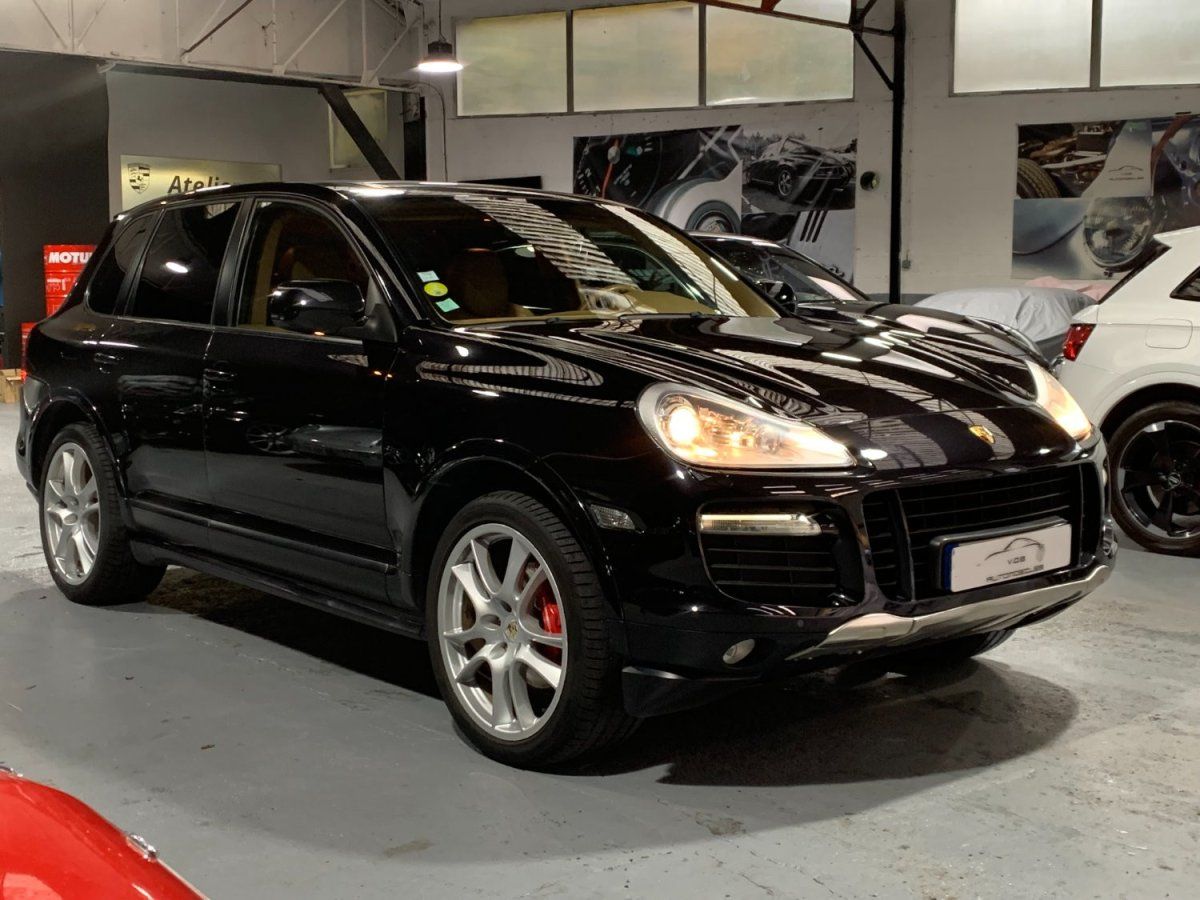Porsche Cayenne GTS 2009 — vue avant trois-quarts (3)