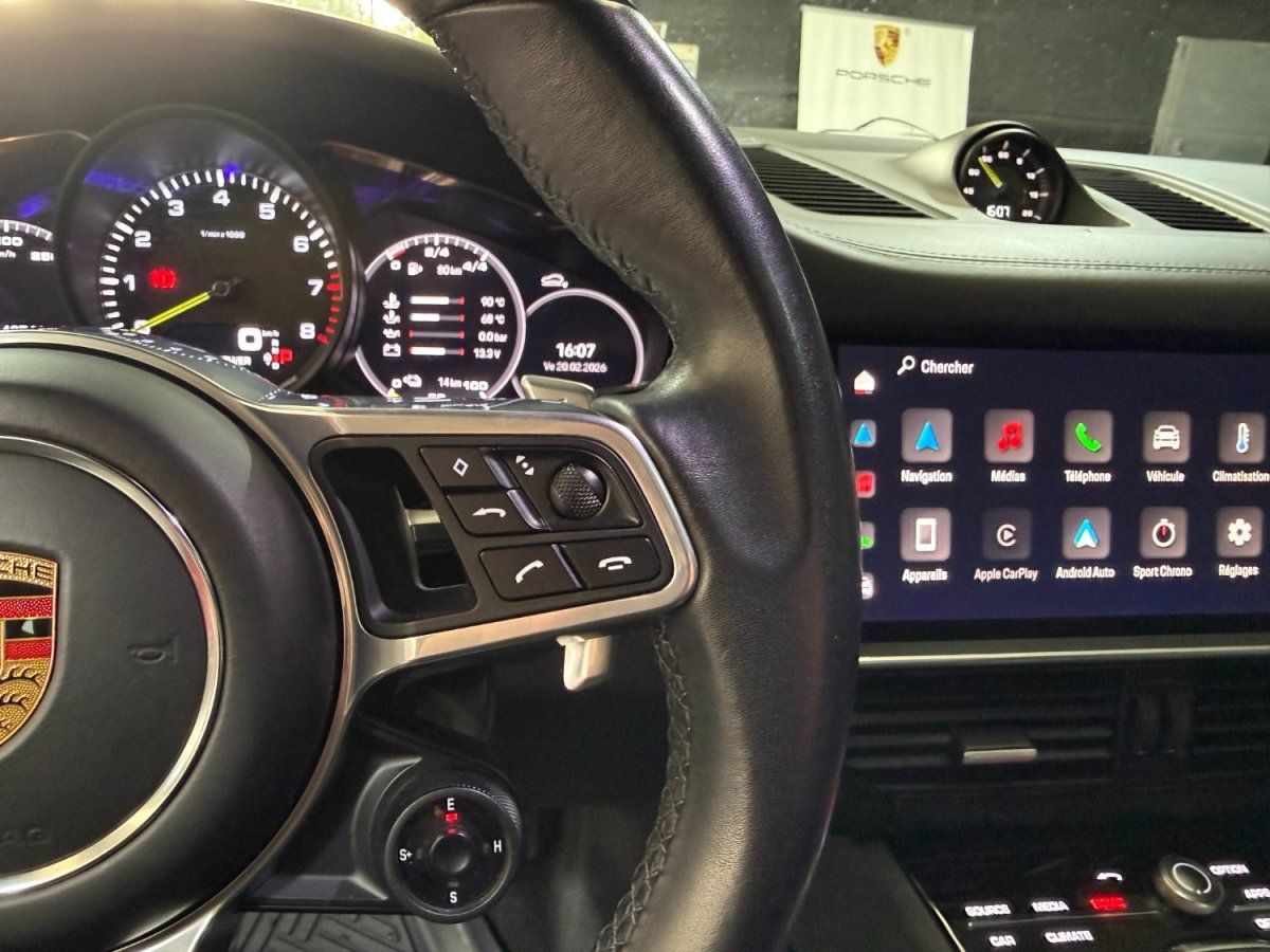 Porsche Cayenne E-Hybrid 2021 — detail interieur (10)