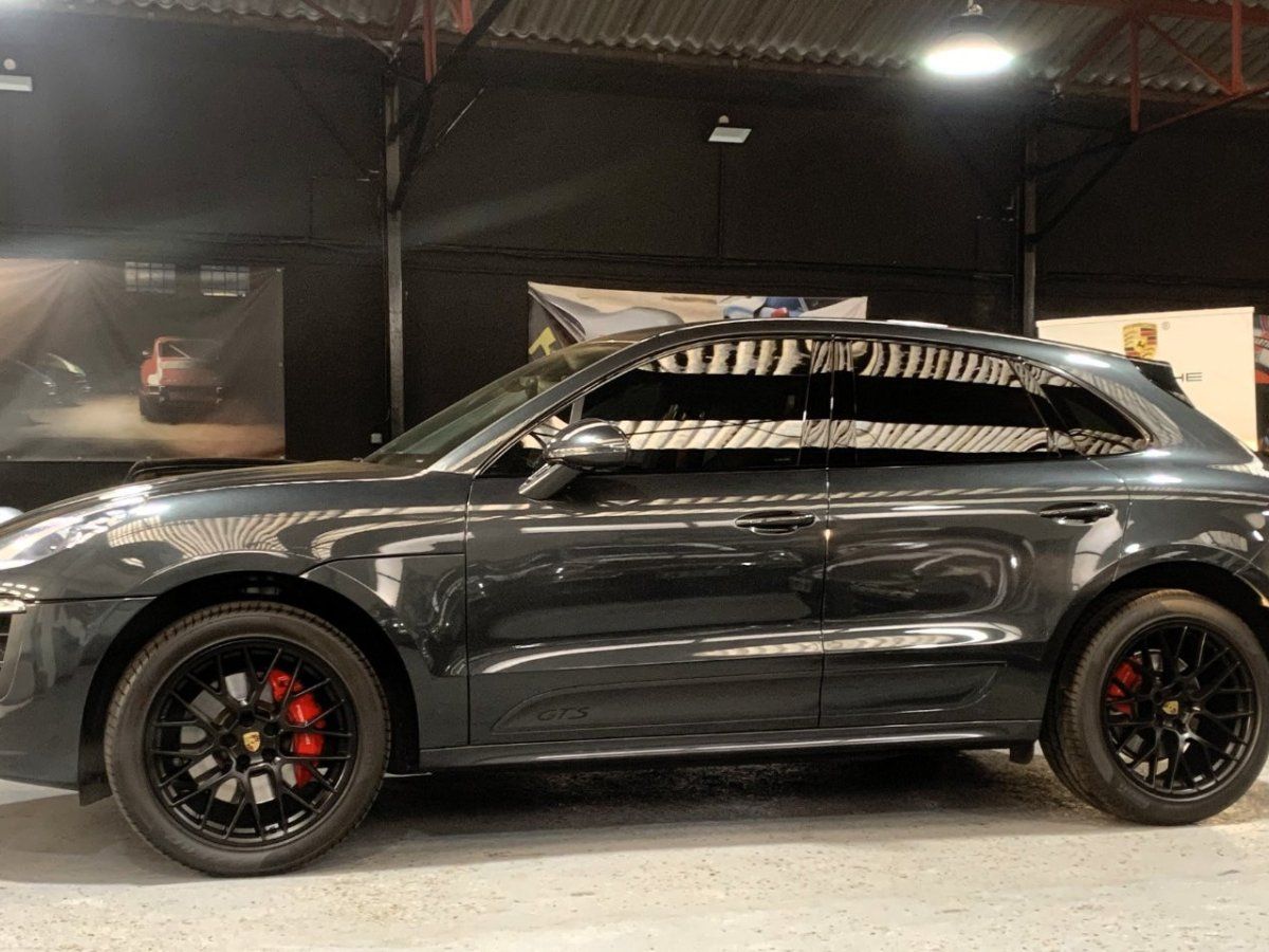 Porsche Macan GTS 2017 — profil lateral (8)