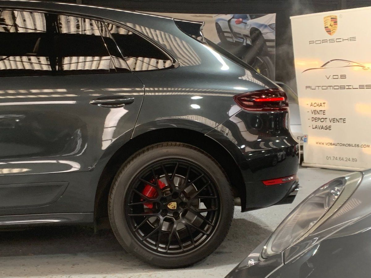 Porsche Macan GTS 2017 — vue arriere trois-quarts (13)